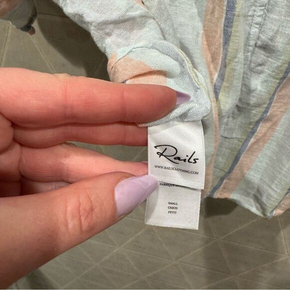 Rails THEA
BIARRITZ MULTI
STRIPE Linen Top S EUC - Picture 5 of 7